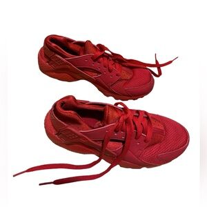 Preloved Nike Air Huarache Run